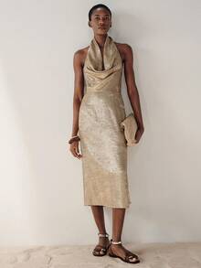 Aveloria Modichic 欧美风春夏新款时尚百搭金箔特殊面料深V领收腰长款无袖连衣裙 - 金色 - 查看 6