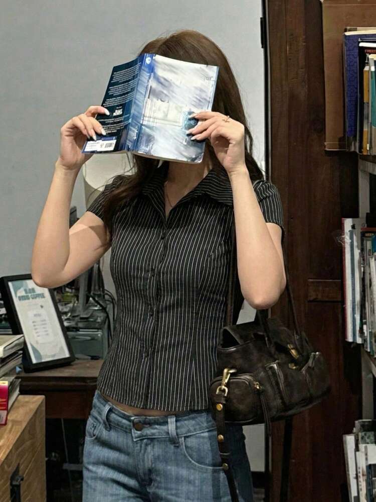 Solid Color Collared Fitted Short Sleeve White Blouse For Women