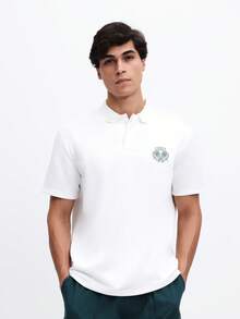 SUMWON Camisa polo de ajuste delgado casual para hombres, de manga corta, con logotipo bordado y estampado en el pecho, cuello clásico, para verano y primavera - Blanco - Ver 4
