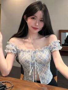 Joudiya 春夏蝴蝶結刺繡滿版印花紋理格紋蕾絲上衣，情人節婚禮宴會時尚派對露肩短版上衣，前綁帶設計修身收腰短袖女款襯衫 - 藍色 - 查看 3