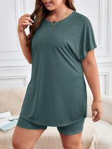 SHEIN Frenchy Plus Size Summer Casual Solid Color Side Slit Short Sleeve T-Shirt And Shorts 2-Piece Set - Dark Green - View 6