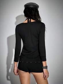 Bloopia Blusa feminina de malha elástica com gola redonda e detalhes em tachas - Preto - Ver 2