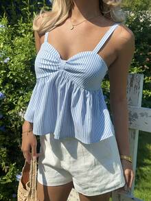 CovetEZ Áo camisole nữ kẻ sọc dáng suông có bèo nhún ở gấu áo - Xanh và trắng - Xem 4