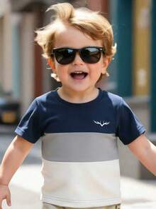 SHEIN Playful Pals 中性新生兒嬰幼兒針織短袖上衣 多色拼接圖案 嬰兒夏季服裝 白色 夏季休閒城市度假運動風 - 藏蓝色 - 查看 3