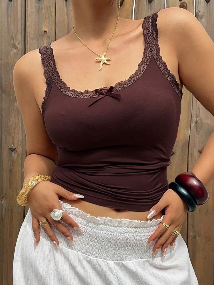 Dazy Plus Elastic Fitted Contrast Lace Bow Decor Sexy Minimalist Cropped Camisole