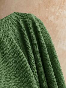 Soleia Conjunto de 2 piezas de top corto de manga larga con hombro asimétrico y textura de tela, y shorts para mujer, para verano - Verde Oscuro - Ver 6