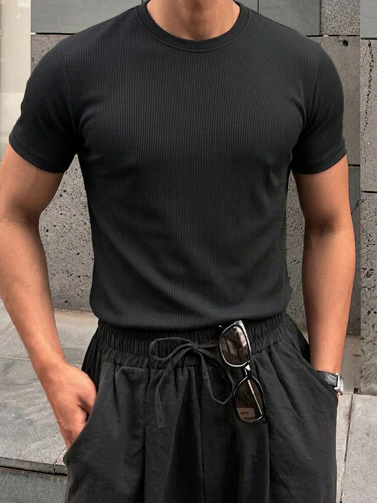 Men's Black Textured Fabric Short Sleeve T-Shirt
