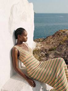 Maija 女士休闲条纹V领无袖针织连衣裙，适合度假穿着 - 彩色 - 查看 7