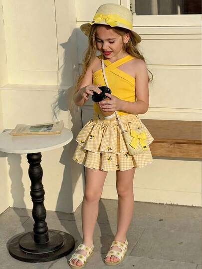 SHEIN Genkimix Kids 女童度假休闲露背纯色吊带背心搭配松紧腰碎花荷叶边半裙套装，夏季