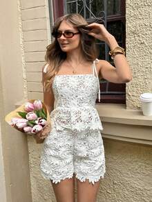 Serisse 女士镂空贴花吊带背心和短裤休闲两件套 - 白色 - 查看 6