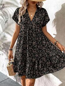 SHEIN LUNE Đầm cỡ lớn họa tiết hoa hồng và hoa nhí cổ điển, thích hợp mặc trong kỳ nghỉ. - Nhiều màu - Xem 1