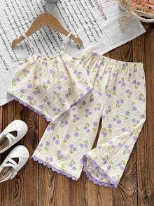 SHEIN LMoss Kids 女婴可爱甜美碎花印花吊带背心，荷叶边装饰，搭配松紧腰短裤套装，休闲舒适，适合夏季度假 - 紫色 - 查看 1