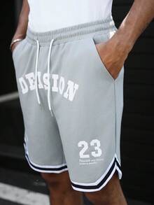 SLATEMANN Pantalones cortos casuales y versátiles para uso diario con cordón en la cintura y estampado de letras y números para hombres - Gris Claro - Ver 3