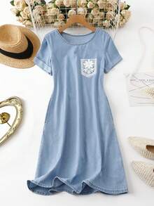 EMERY ROSE Mature Denim Water-Soluble Lace Pocket Patchwork Denim Dress, Wash Beach - Blue - View 8