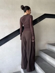 Marta Soriano Women's Solid Color Round Neck Long Sleeve Ruched Fitted Fashion T-Shirt,Fall,Fall Clothes For Women - Chocolate Brown - View 2