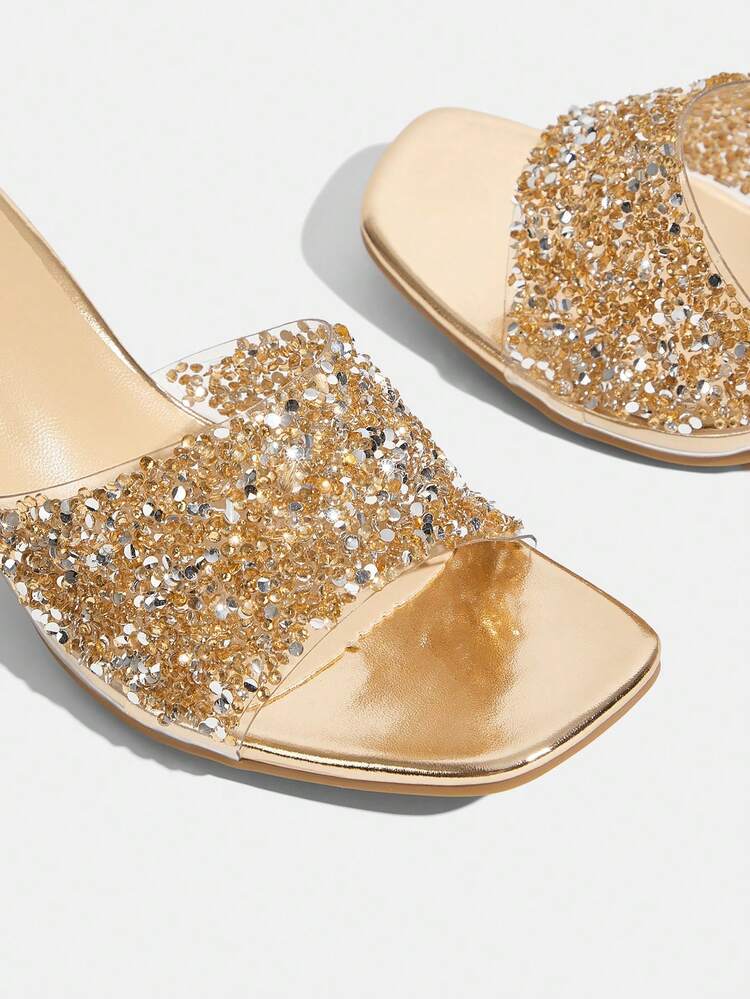 CUCCOO TILAWA Women Heeled Sandals