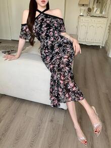 DAZY Đầm dự tiệc ngắn nữ in hoa, cổ yếm, hở vai, thanh lịch, thắt eo. - màu đen - Xem 1