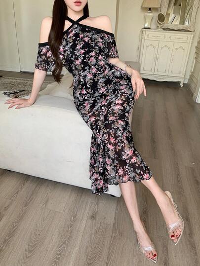 DAZY Đầm dự tiệc ngắn nữ in hoa, cổ yếm, hở vai, thanh lịch, thắt eo.