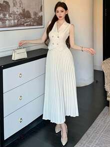 Bộ đồ mặc nhà hai mảnh màu trơn dành cho nữ, gồm áo và chân váy, kiểu dáng thường ngày. - Màu be - Xem 2