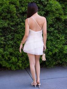 Andrea Bello Summer Beach Vacation Solid Color Apricot Layered Lotus Leaf Cake Mini Dress, Suitable For Daily Dating, Night Out, Nightclubs, Parties, Get-Togethers, Cocktail Parties, Pool Parties, Back-To-School Season Clothes, School Season Dresses, Holiday Dresses, Music Festival Clothes, Country Music Festival Clothes, Concert Clothes,Sun Dress,Backless Dress,Valentine's Day,Valentine Outfits For Women Party - Beige - View 2