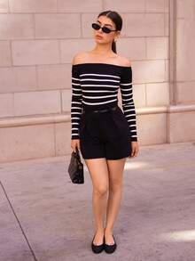 Andrea Bello 女式新款秋冬露肩简约时尚街头潮流撞色黑白条纹修身短款针织上衣 - 黑色 - 查看 6