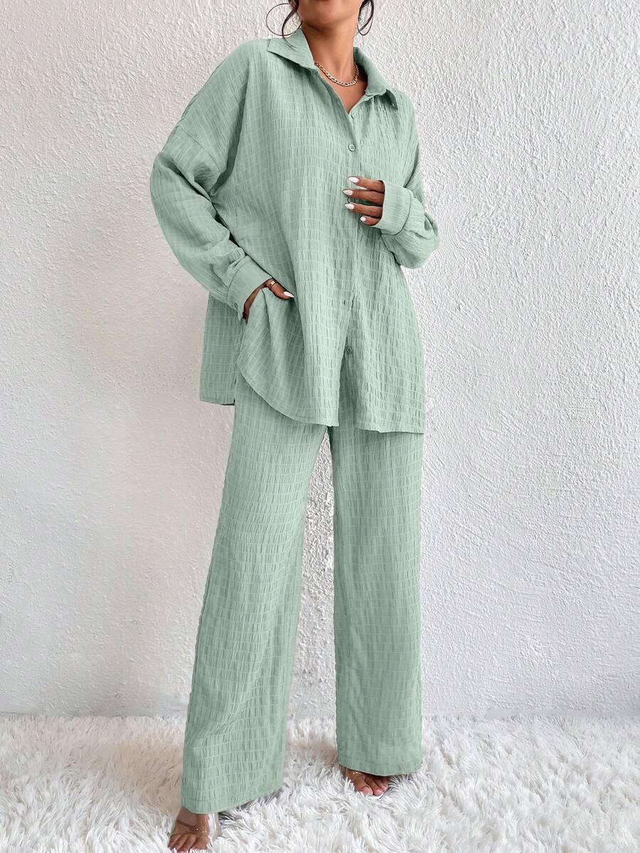 EMERY ROSE Conjunto casual de 2 piezas de blusa de manga larga con botones delanteros de unicolor y pantalones con bolsillos en diagonal para mujer - verde menta - Ver 1