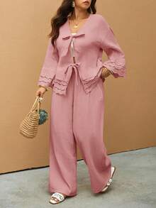 Elaquor 大码休闲简约度假纯色刺绣拼接两件套，女式衬衫+女式长裤，适合浪漫度假、休闲居家、日常穿着，春季新品 - 藕粉色 - 查看 3