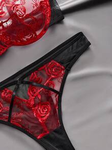 EmpressEnvy Ensemble de lingerie femme avec soutien-gorge en dentelle rouge rose sexy brodé et maille transparente, confortable pour les rendez-vous, les fêtes et le port quotidien, avec culotte assortie - Framboise - Voir 4