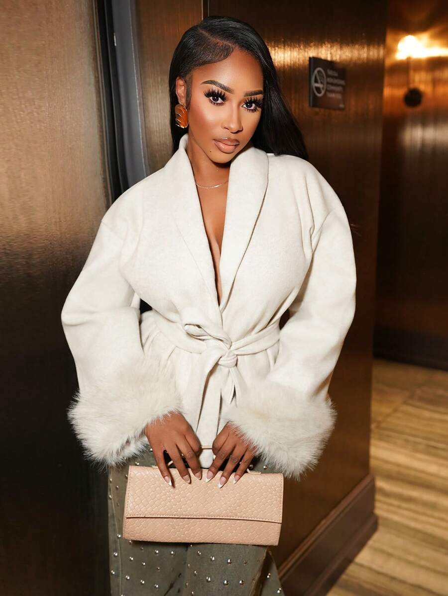 Chea Andrea Áo khoác len nữ dáng rộng cổ bẻ phối tay lông thú giả cổ lớn thắt lưng thắt eo