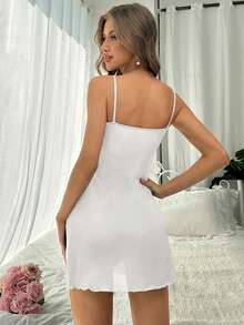 SHEIN Áo ngủ hai dây in hình vương miện và chữ cái kiểu dáng giản dị dành cho nữ. - trắng - Xem 5
