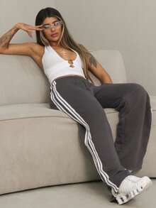 Rayane Ketlyn Camiseta de tirantes blanca con cuello halter y decoración de anillo redondo, elegante y de moda para primavera/verano - Blanco - Ver 1