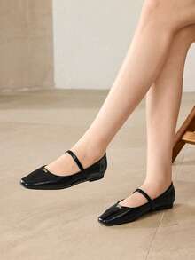MOTF 女士极简方头平底鞋 - 黑色 - 查看 4