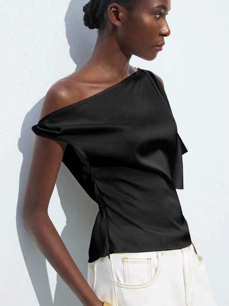 SHEIN Maija Women's Asymmetric Design Summer Versatile Chic Elegant Urban Fashionable Comfortable Fitted Oblique Shoulder Asymmetric Design Back Lace-Up Decor Business Casual Top, Suitable For Concerts, Social Events, Office, Cruise, Music Events All-Season Versatile Modern Urban Fashion Business Casual Women's Wear Office Attire Understated Old-Money Style, Elegant And Sophisticated, High-Quality Commuter And Airport Women's Wear Bohemian Style Vacation Outfits Seaside Women's Clothing, Country Music,Summer Top