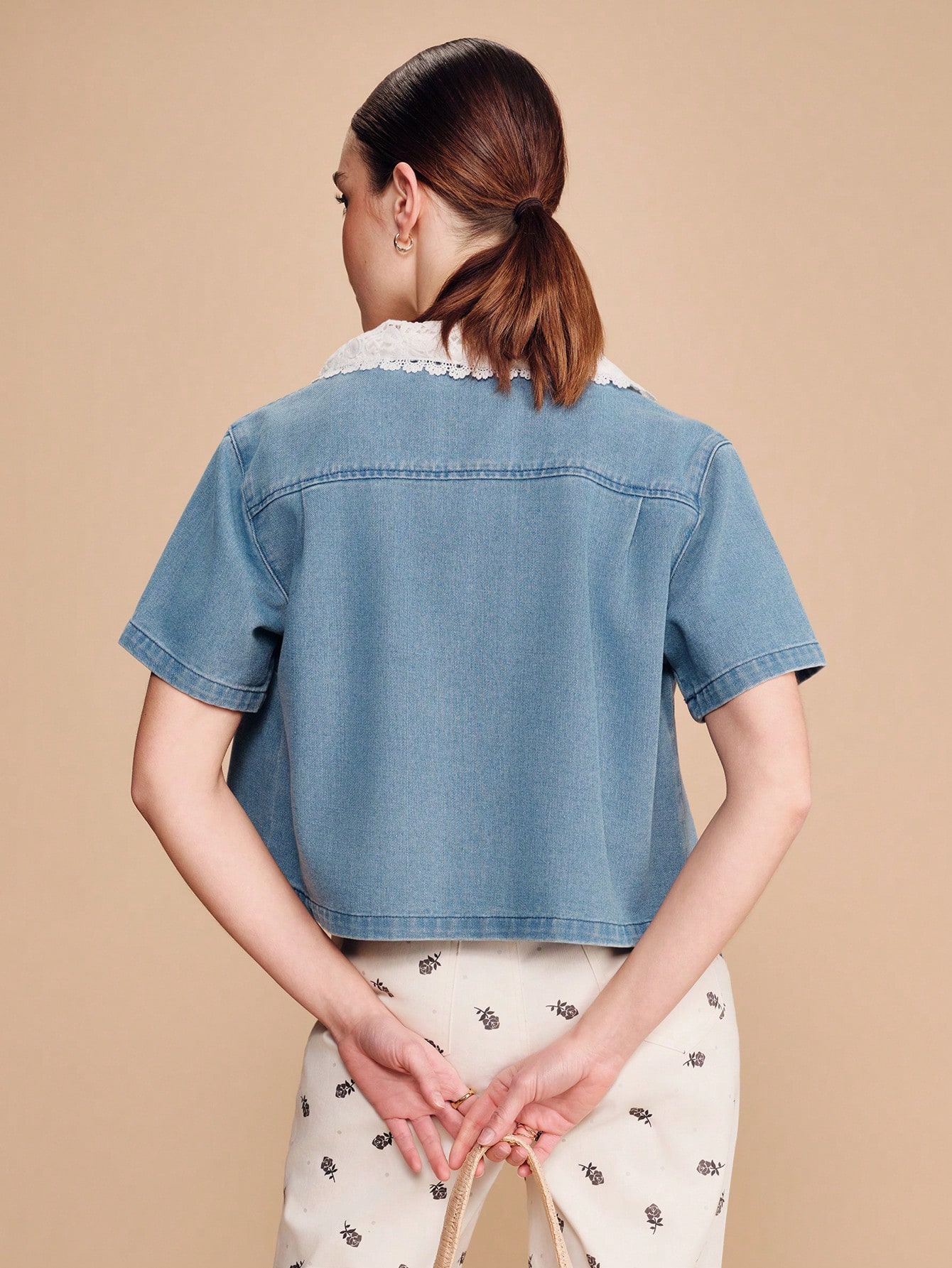 Camisa Denim de Manga Curta com Detalhe de Gola de Crochê, Estilo Boho Primavera Verão, Estilo Vintage Francês Primavera Verão