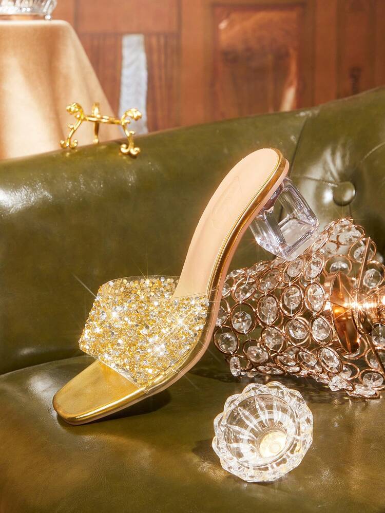 CUCCOO TILAWA Women Heeled Sandals
