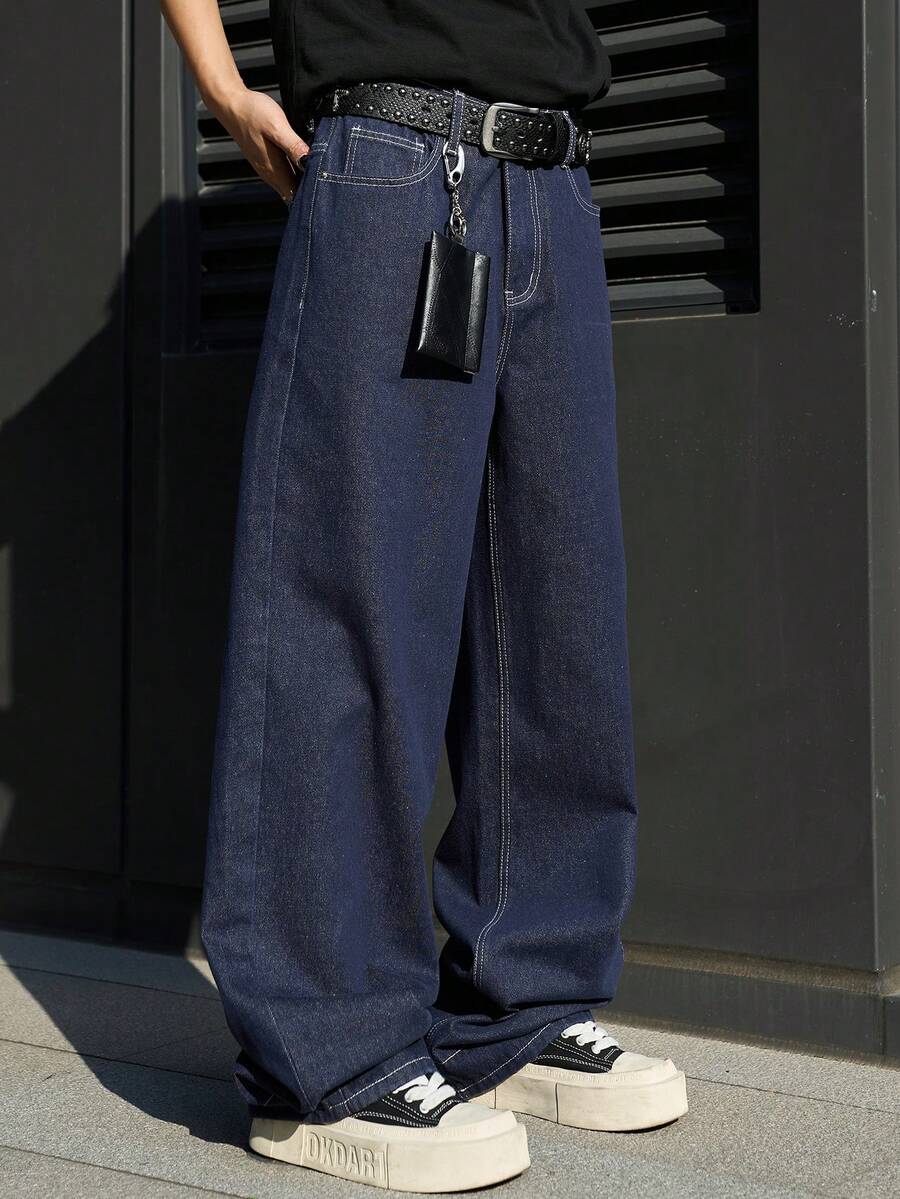 Manfinity EMRG 男士休闲口袋纽扣牛仔裤，百搭日常穿着 - 深色水洗藍 - 查看 1