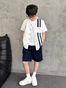 SHEIN Mirajuku Bộ 3 món cho bé trai tuổi thiếu niên: Áo sơ mi trắng phối họa tiết hoa tương phản, quần trắng ống rộng phối họa tiết tương phản và khăn quàng cổ. - Màu xanh hải quân - Xem 1