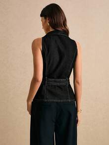 2026 Parte superior de mezclilla sin mangas con diseño de hebilla en la cintura y cuello en V para mujer - Negro - Ver 2