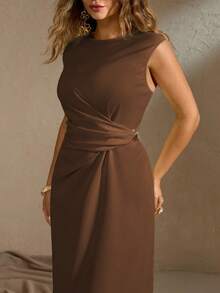 Roveilla Zanzea  Summer Plus Size Chocolate Brown Autumn Elegant Dinner Maxi Dress,Round Neck Waist Gathered Metal Decor Side Slit Sleeveless Office Midi Dress - Brown - View 4