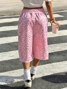 SHEIN EZwear 春夏新款休闲外出日常穿搭派对音乐节返校毕业度假街头休闲探索城市漫步多场合穿搭，可外穿或内搭，松紧腰带，抽绳设计，粉色豹纹卫衣面料5英寸短裤，大码 - 彩色 - 查看 2
