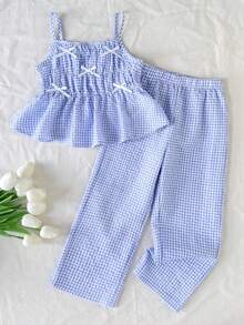 SHEIN Bộ đồ mùa hè cho bé gái gồm áo hai dây kẻ caro xanh trắng và quần ống rộng thoải mái. - Xanh và trắng - Xem 5
