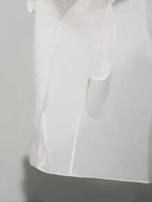 Aveloria Modichic Màu trắng ngà, ve áo ngoại cỡ, dáng dài, chất liệu chiffon mỏng nhẹ, thiết kế tay áo buộc dây, dáng suông, chất vải mềm mại, phong cách tối giản hiện đại, phù hợp cho đi làm, mua sắm, họp kinh doanh, hẹn hò cao cấp, triển lãm nghệ thuật, thể hiện sự năng động, thanh lịch và trí thức. Áo khoác gió tay dài cổ blazer mỏng nhẹ - trắng - Xem 8