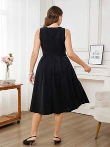 Levarali Gaun Tanpa Lengan Panjang Sedang Warna Hitam Elegan untuk Wanita Ukuran Plus, Kerah Rantai Rhinestone Jahitan Tangan, Pakaian Pesta Minimalis untuk Makan Malam & Kantor - Hitam - View 3
