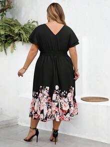 SHEIN CURVE+ Curve 尺码 US22 音乐节、海滨度假、波西米亚风女士优雅印花中长裙、春夏印花连衣裙 - 彩色 - 查看 3