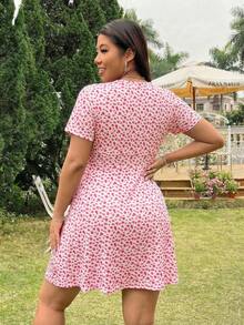 SHEIN EZwear Vestido casual de línea A con estampado floral para vacaciones, talla grande en color rosa - Rosa - Ver 2