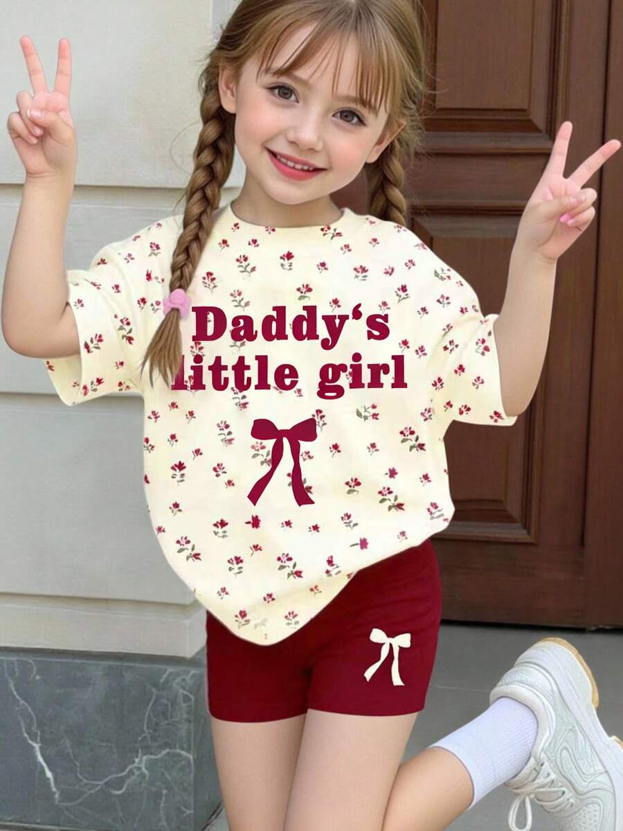 两件套，少女甜美复古碎花蝴蝶结印花休闲简约短袖圆领T恤搭配酒红色短裤，适合夏季外出度假，是海滩、周末活动的理想之选，可爱少女夏季韩版穿搭。 - 彩色 - 查看 1