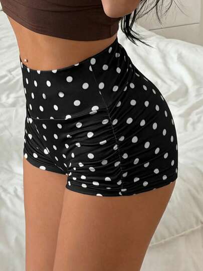 CovetEZ 2026 Yeni Kadın Modası: Çok Yönlü Günlük Siyah Puantiyeli Retro Şirin Pileli Şort, Dar Kesim Seksi, Şık ve Büyleyici