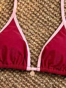 Swim Mod Nuevo conjunto de bikini con copa triangular, traje de baño sexy con ribete de contraste de color, traje de baño de playa, bikini rojo de 2 piezas, conjunto de bikini para mujer, bikini con lazos laterales - Burdeos - Ver 5