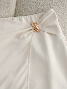 Franclia Chân váy ngắn nữ kiểu dáng thường ngày, xếp ly, cạp chun kim loại, chất liệu vải họa tiết, màu be, thích hợp cho mùa hè. - Màu be - Xem 3