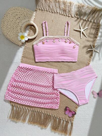 SHEIN Bộ bikini họa tiết vỏ sò dành cho bé gái tuổi teen, kèm áo khoác ngoài và váy, thích hợp cho kỳ nghỉ hè.
